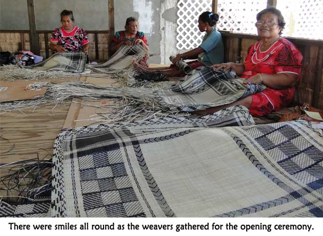 Weavers gathered for the opening ceremony